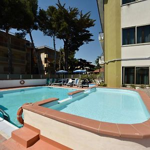 Hotel Diano Marina